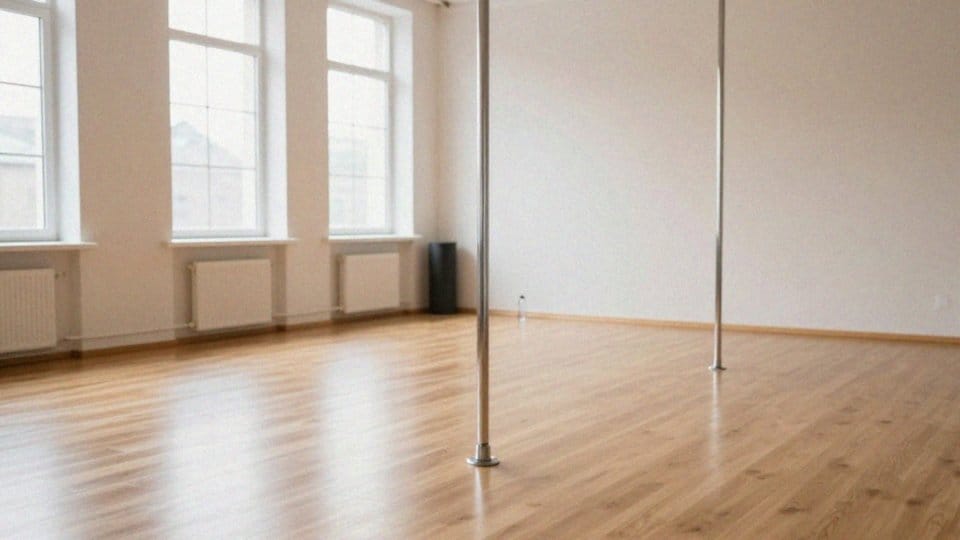 Jak pole dance rozwija siłę i elastyczność?