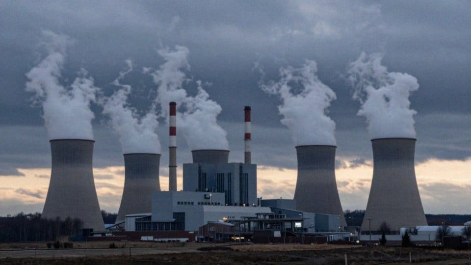Jakie emisje CO2 generuje Elektrownia Bełchatów?