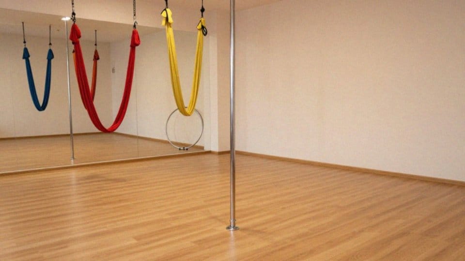 Jak pole dance wzmacnia sylwetkę i kondycję?